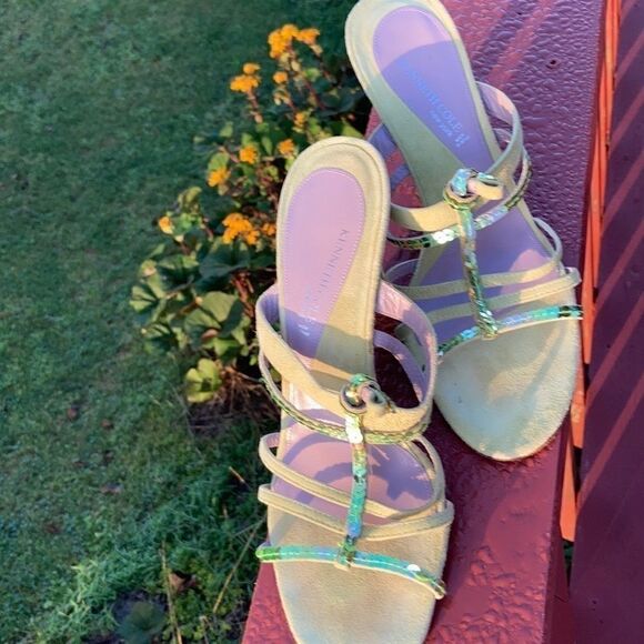 Kenneth Cole Chartreuse suede sequin sandals 9.5 - Picture 1 of 15